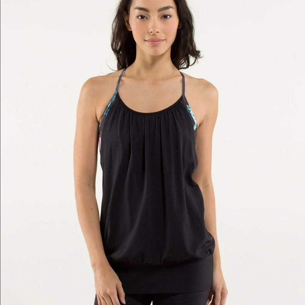 lululemon athletica Black Tank with Pink and Blue Floral Back 10 SO CUTE 🥰